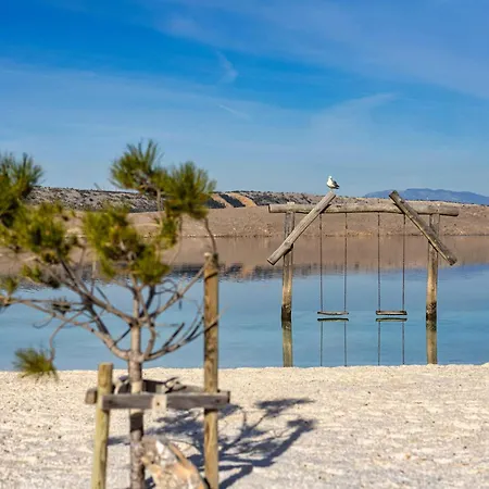 Gorgeous In With Kitchen