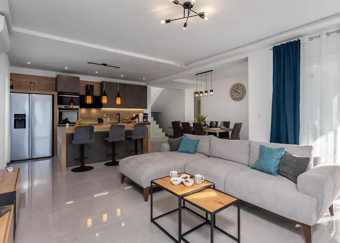 Gorgeous In With Kitchen *