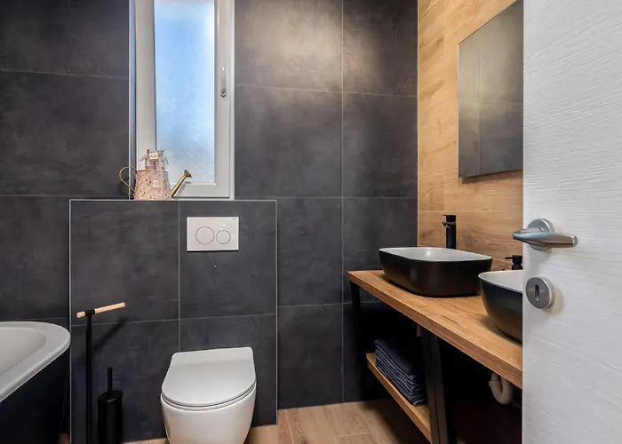 Gorgeous In With Kitchen